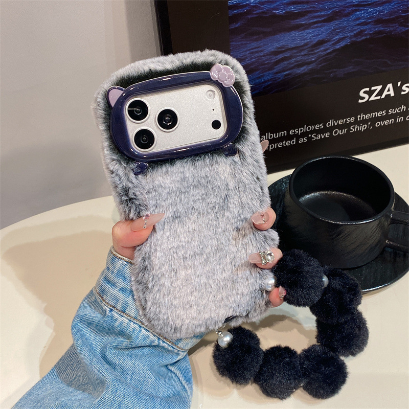 Роскошный однотонный плюшевый  – обзор и цена Phone Cases Iphone 17